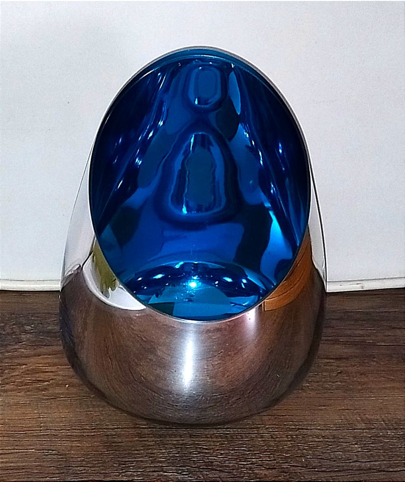 Designer Vasen aussen silber innen Blau Hochglanz in Pirna