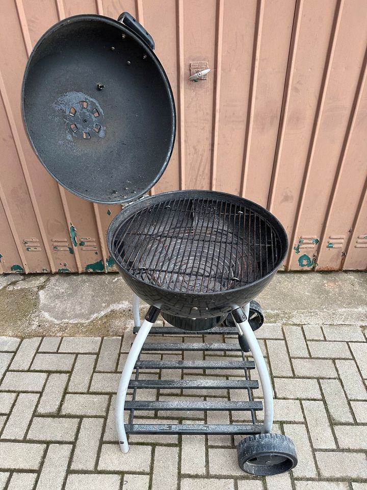 Rösle Kugelgrill Holzkohlegrill in Einbeck