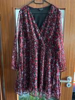 C&A Blumen Kleid - Größe 50-52 Baden-Württemberg - Backnang Vorschau