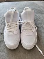 Neue ungetragene Converse Sneakers Gr 42,5 Nordrhein-Westfalen - Leverkusen Vorschau