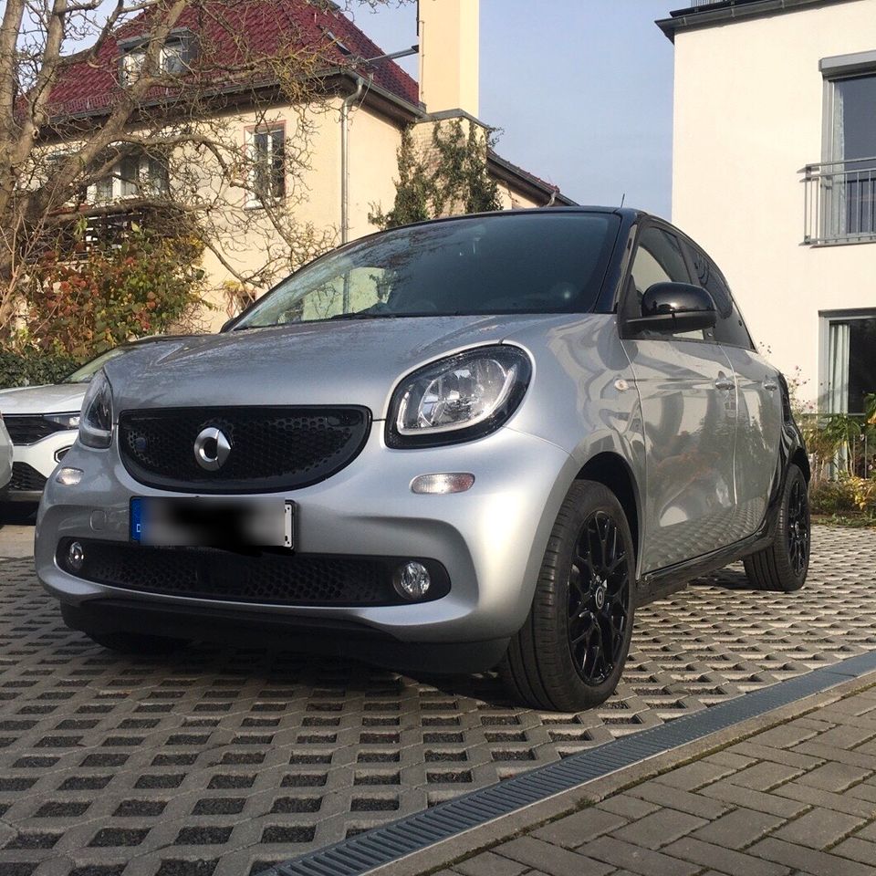 smart EQ forfour Passion Faltdach 2.HD Garantie in Berlin