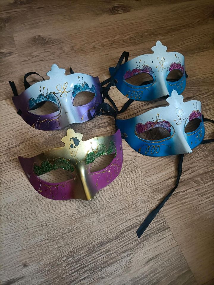 Masken Fasching Verkleidung in Nossen