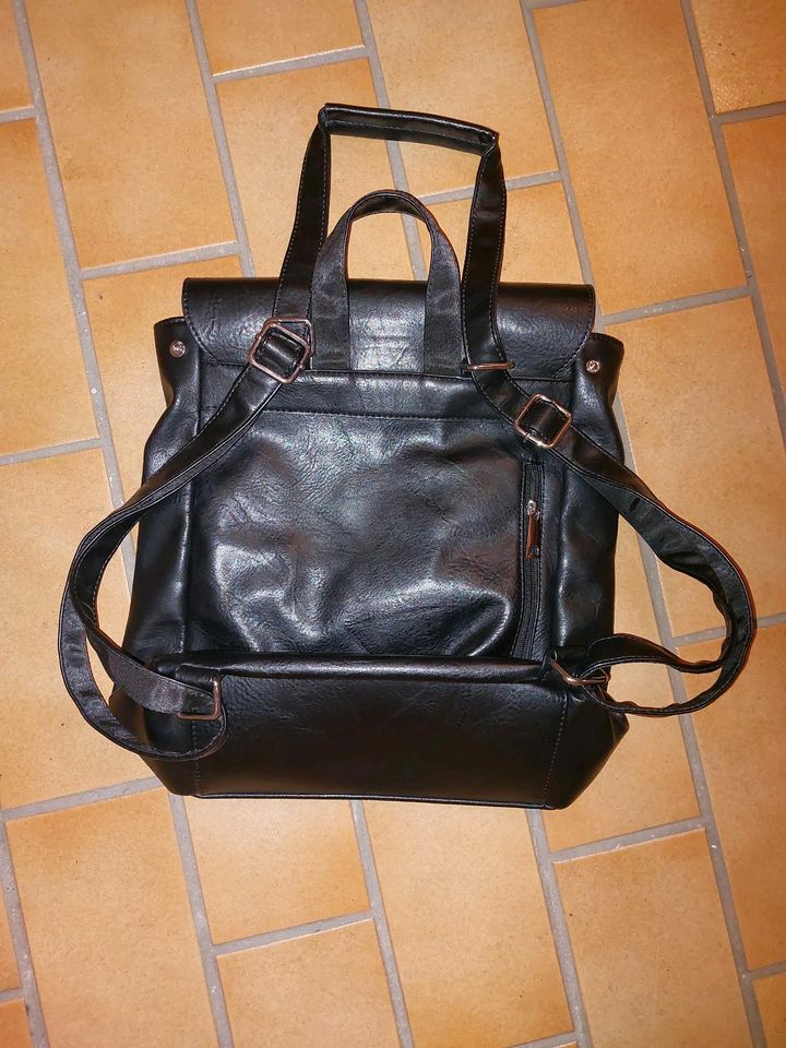 Guess Rucksack Tasche in Sennfeld