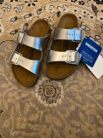 Neu Birkenstock Arizona Kids Sandalen Pantoletten Silber Gr. 29 Berlin - Neukölln Vorschau