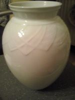 ***HUTSCHENREUTHER-BLUMENVASE*** Nordrhein-Westfalen - Stolberg (Rhld) Vorschau