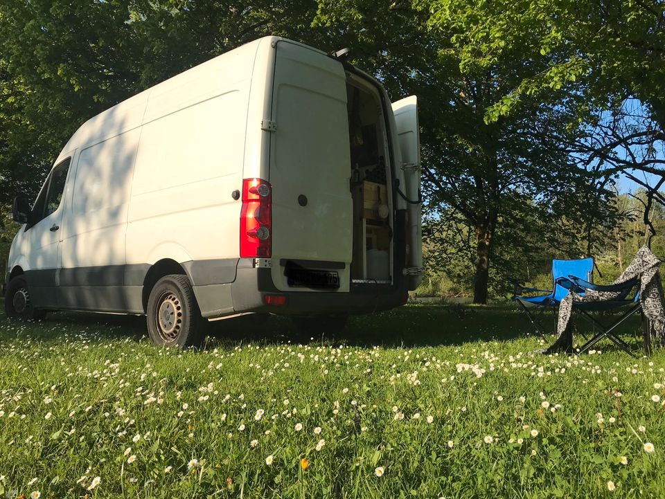 ausgebauter Transporter Campervan VW Crafter in Freiburg im Breisgau