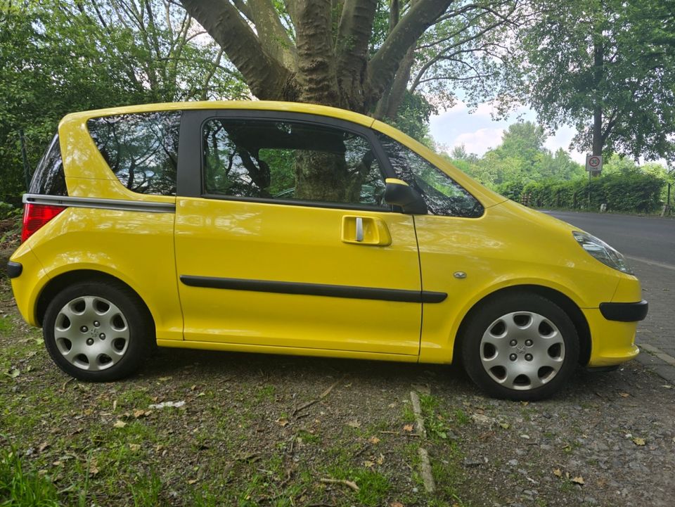 Peugeot 1007 Klima Rückfahrkamera in Bochum