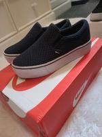 Sehr gut erhaltene Tommy hilfieger Sneakers/ Schuhe 37 Wuppertal - Langerfeld-Beyenburg Vorschau