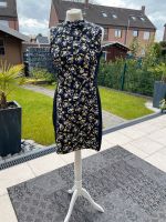 Blümchenkleid  Schwarz Gelb weiß Kleid Etuikleid festlich edel Nordrhein-Westfalen - Gladbeck Vorschau