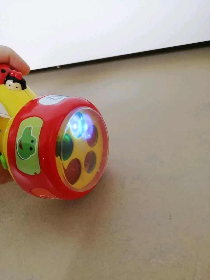 VTech Baby Fröhliche Taschenlampe für Kinder Farben Licht bunt in Berlin