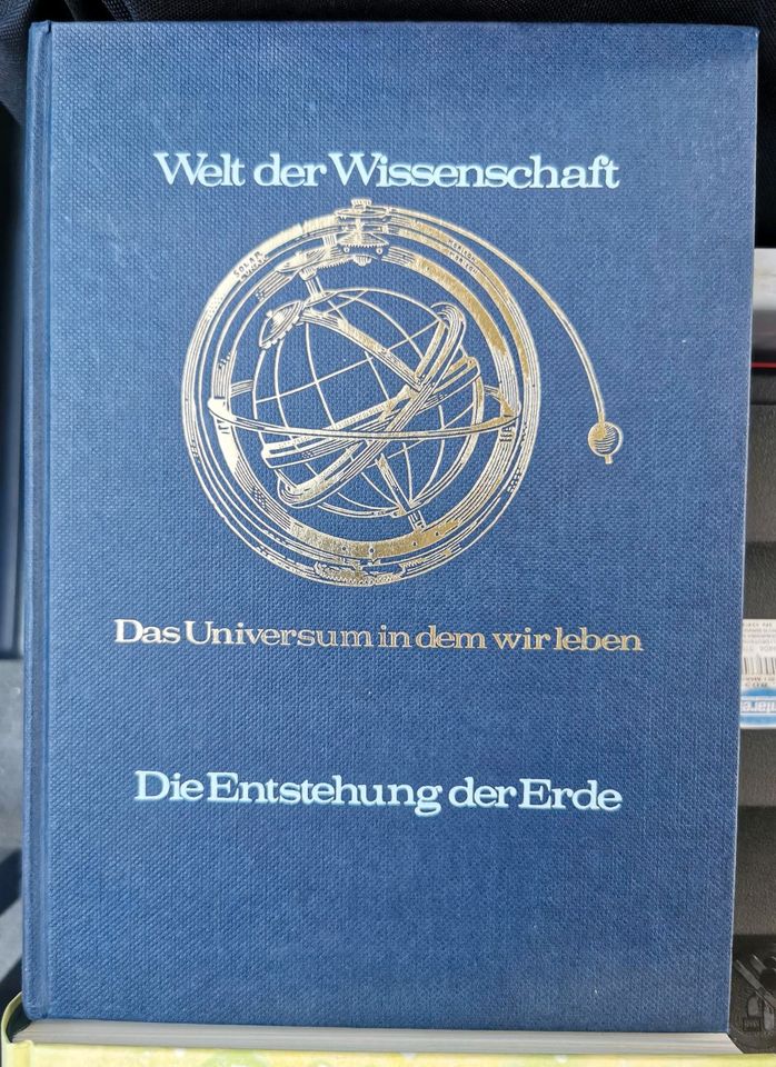 Bücher zu verschiedenen Themen. in Paderborn