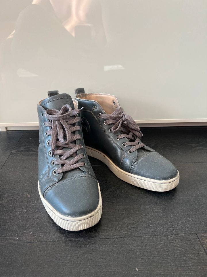 Christian Louboutin Sneaker in Düsseldorf