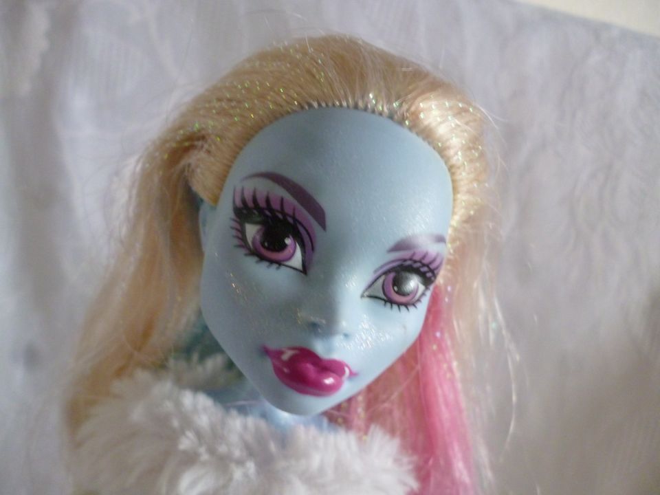 Mattel Monster High Puppe Abbey Bominable von 2008 in Haan