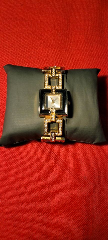 Armband Uhr D&G Im Gold  & zirkonen . in Hamburg