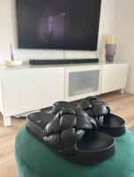 H&M Damen Pantoletten Gr. 37 wie Neu Hessen - Kassel Vorschau
