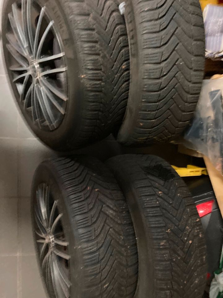 VW Winterräder Alu 205/55 R 16 Michelin Dot 2118 Topp in Kreuztal