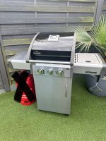 Napoleon Grill  Gasgrill Triumph 325 Reinschauen lohnt sich Nordrhein-Westfalen - Bottrop Vorschau