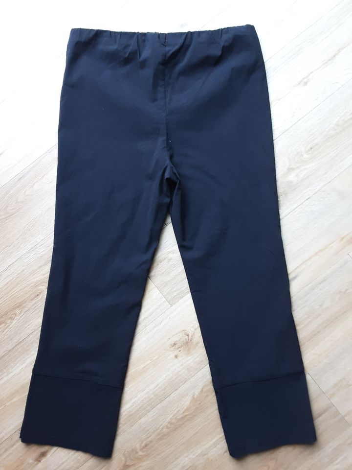 TOP DAMEN-HOSE/ CULOTTE, GRÖßE 3 / L,  FARBE: SCHWARZ in Stade