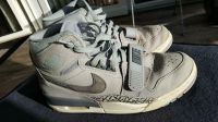 Nike  Sneaker Jordan legacy 312 Wolf Grey grau 44 Nordrhein-Westfalen - Neunkirchen Siegerland Vorschau