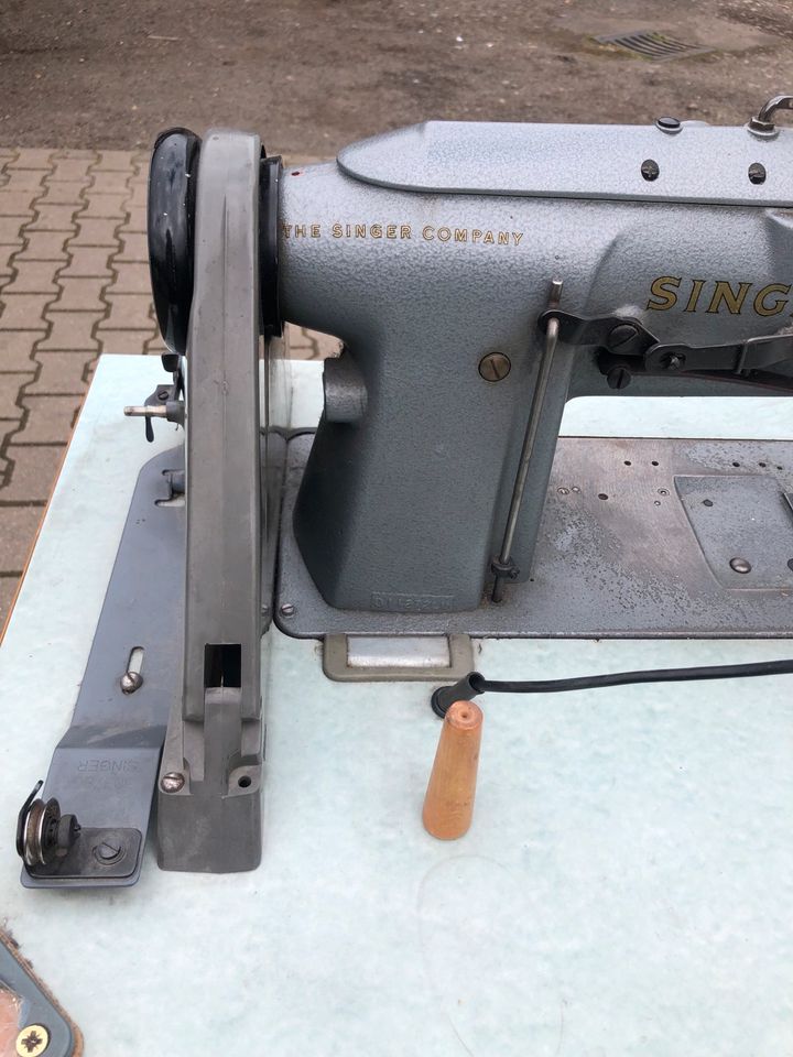 Alte Nähmaschine | Singer | Singer Sewing Machines | 211 G 358 | in Hannover