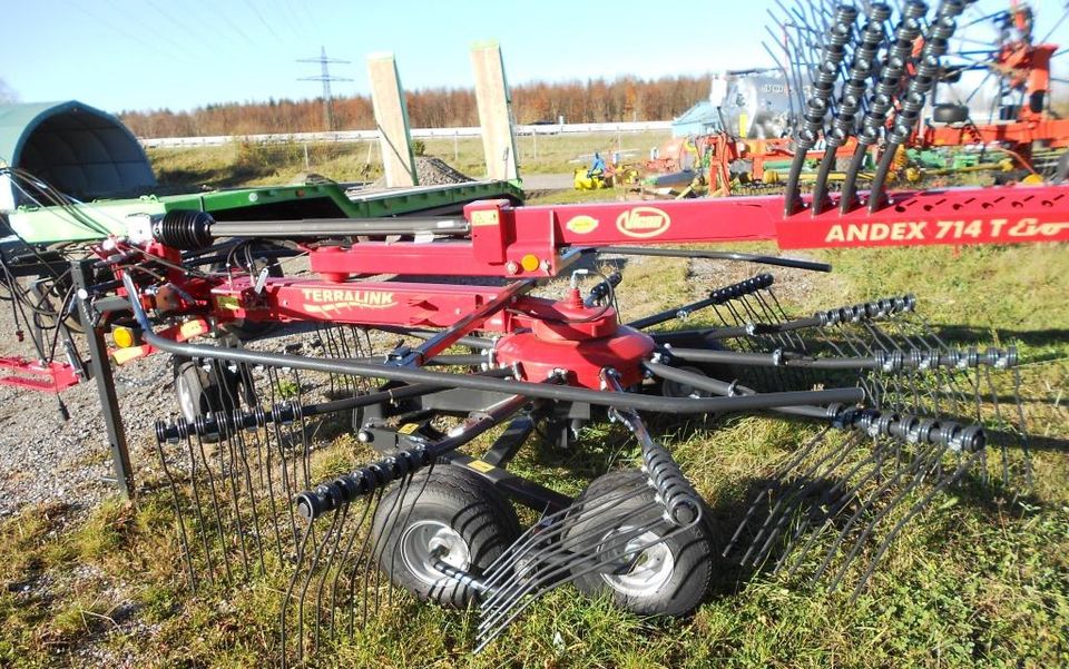 VICON Schwader Seitenschwader ANDEX 714 T EVO Neumaschine in Sulzberg