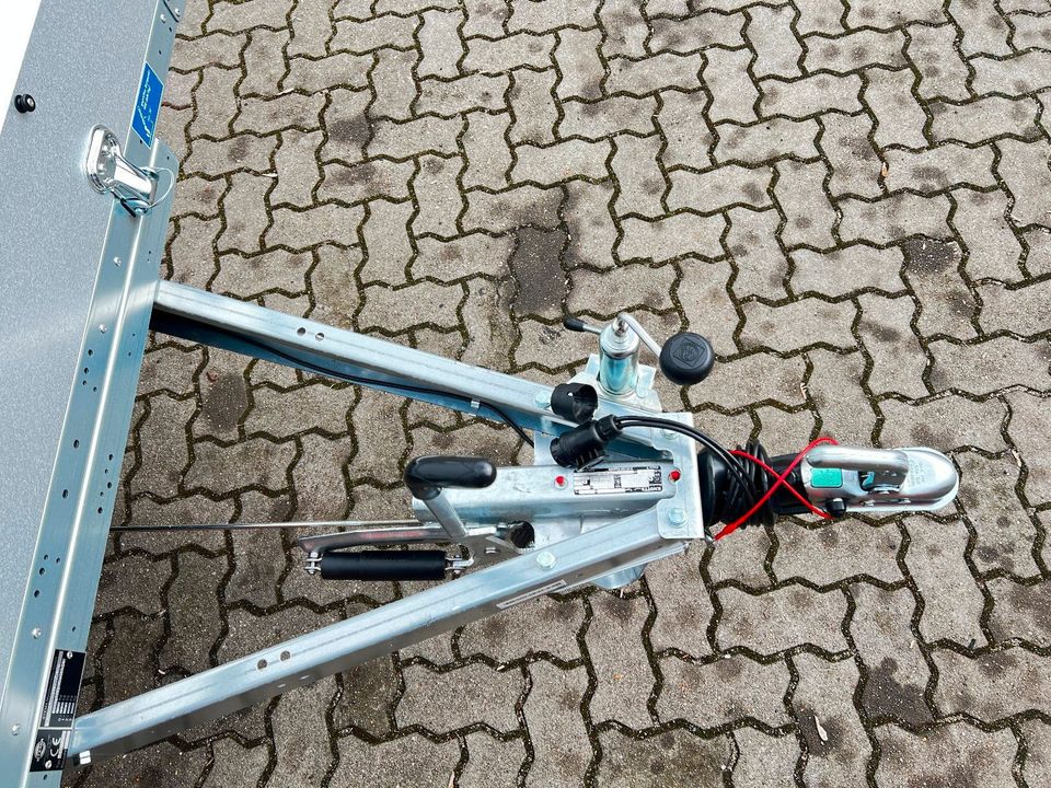 STEMA Tieflader 1,3t 250x 150 cm Pkw-Anhänger 100 Kmh zul. in Lutherstadt Wittenberg