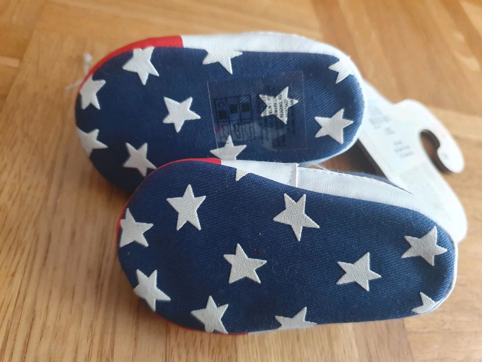 Süsse Disney Marvel Babyschuhe, Größe 0-3 Monate *NEU* in Mannheim