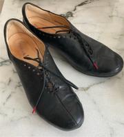 Think Damen Schuhe 39 Schnürschuhe schwarz Topp ! Hessen - Friedberg (Hessen) Vorschau