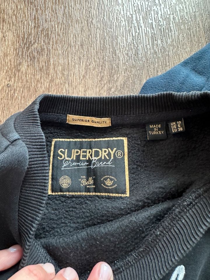 Superdry Pullover M NP je 49€ in Weeze