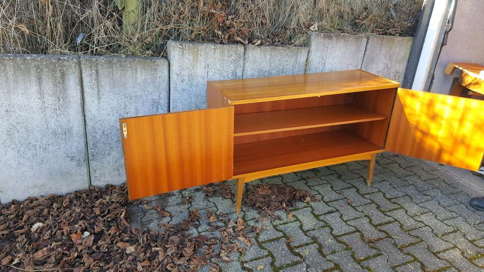 Vintage Holz Kommode Sideboard 50er 60er 70er Teak mid century in Schmallenberg