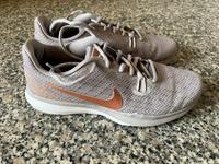 Damen Sneaker Nike Gr.39 Osterhofen - Pöding Vorschau