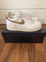 Nike Air Force 1 Low / US10 / EU44 München - Sendling Vorschau