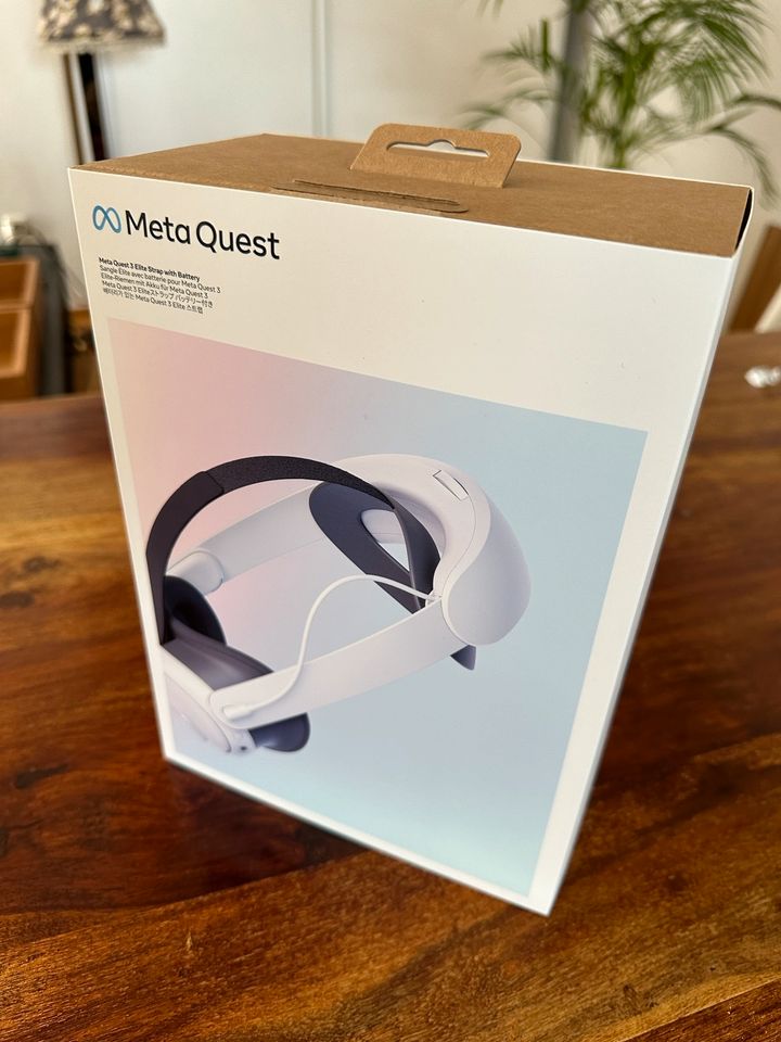 Meta Quest 3 Elite Strap with Battery in Brühl