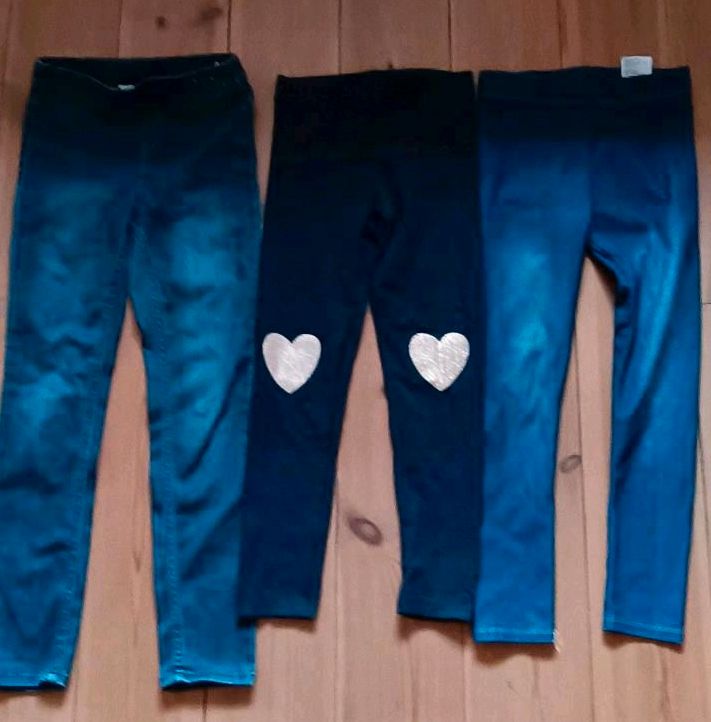 Jeggings H&M Gr. 116 in Peine