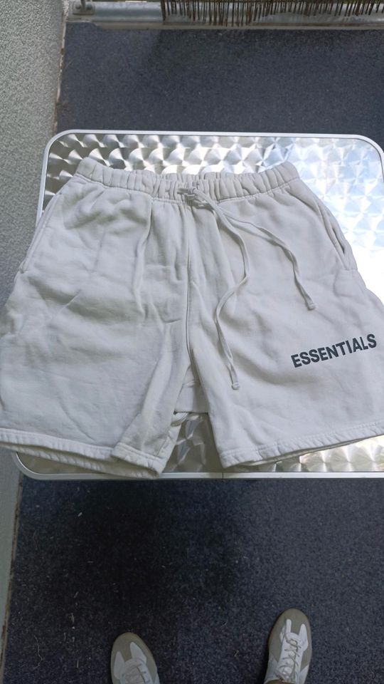 Fear Of Good Essentials Baumwoll Shorts Creme Off White L in Berlin