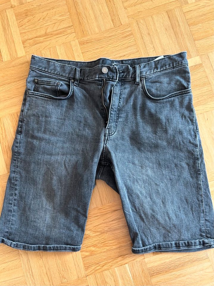 H&M Shorts Jeans Gr. XL grau in Hildesheim