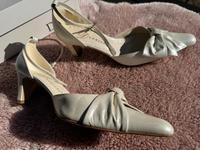 Pumps, Doriani, Leder, creme, Gr 39,5, 1 x getragen Niedersachsen - Neu Wulmstorf Vorschau
