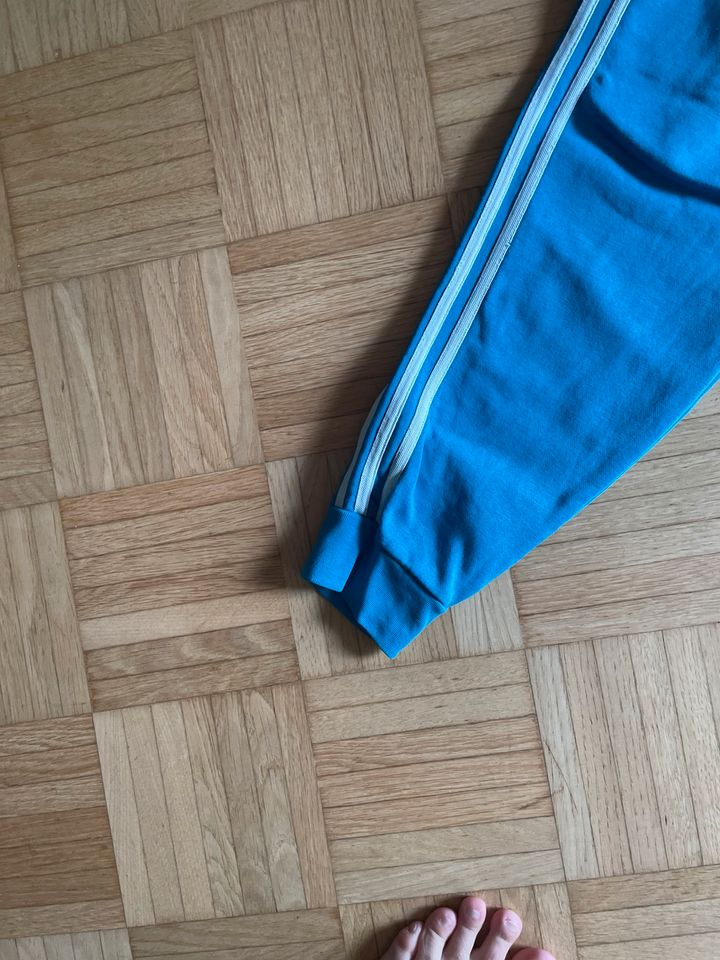 Adidas Jogginghose in Leipzig