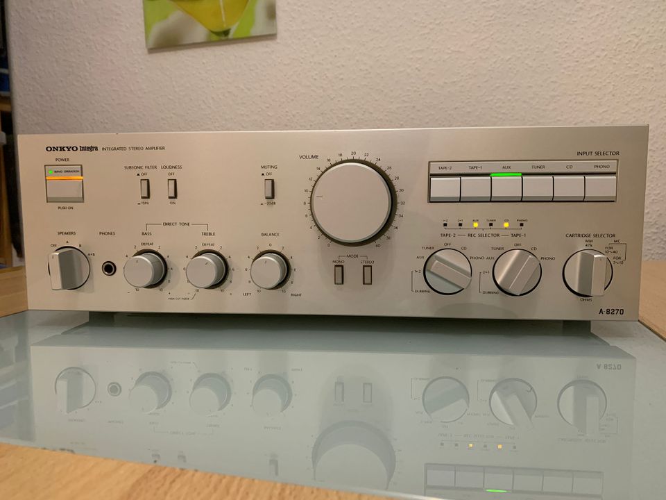 Verstärker Onkyo integra A-8270 in Gummersbach