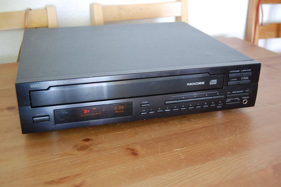 Yamaha CDC-655 5 Fach CD Player Wechsler--Teil--Defekt--- in Bad Waldsee