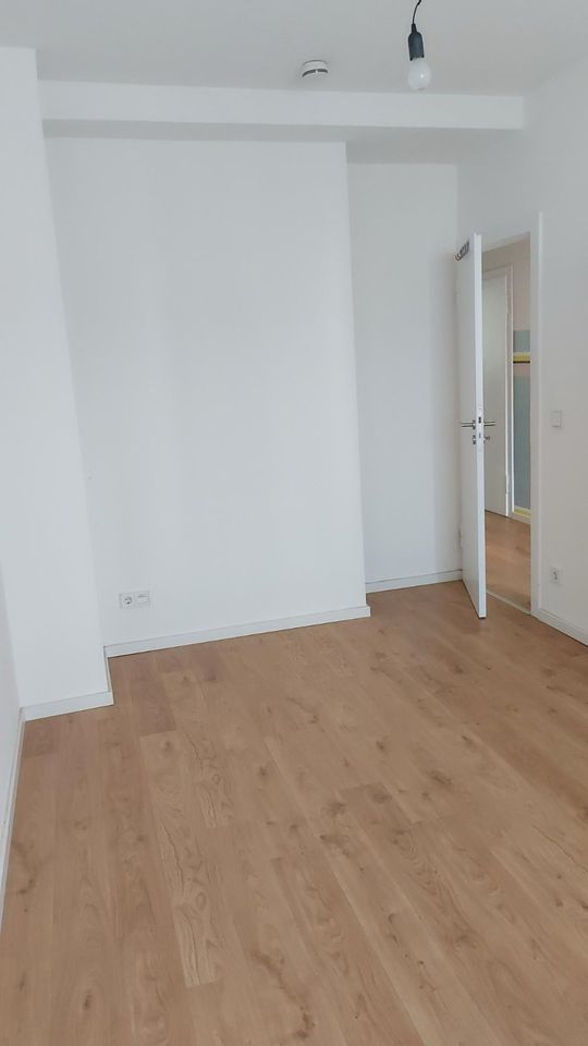 Schöne 3-Zimmer-Wohnung mit großer Terrasse am Worringer Platz in Düsseldorf