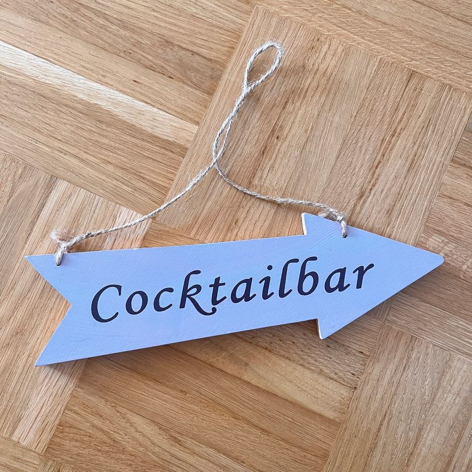 Schild / Wegweiser „Cocktailbar“ Dekoration in Köln