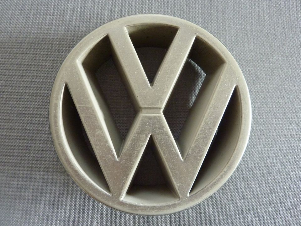 Original VW Golf II Emblem Kühlergrill Logo 191853601H in Everswinkel