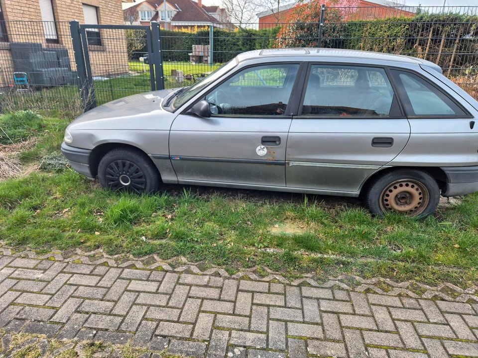 Opel Astra F CC LPG in Neubrandenburg