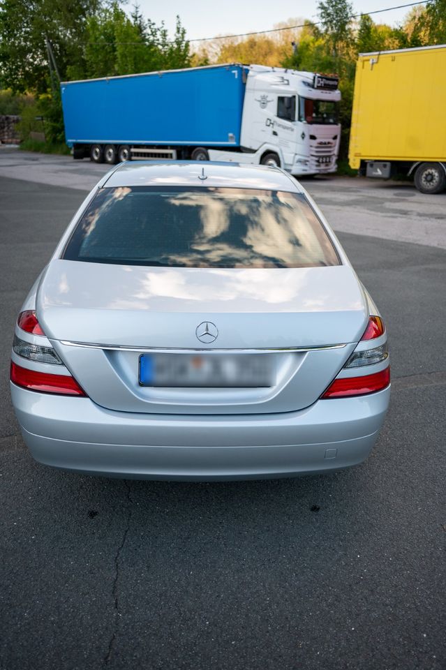 Mercedes S350 L Keyless, Massage, NightVision, Sofftclose in Winterberg