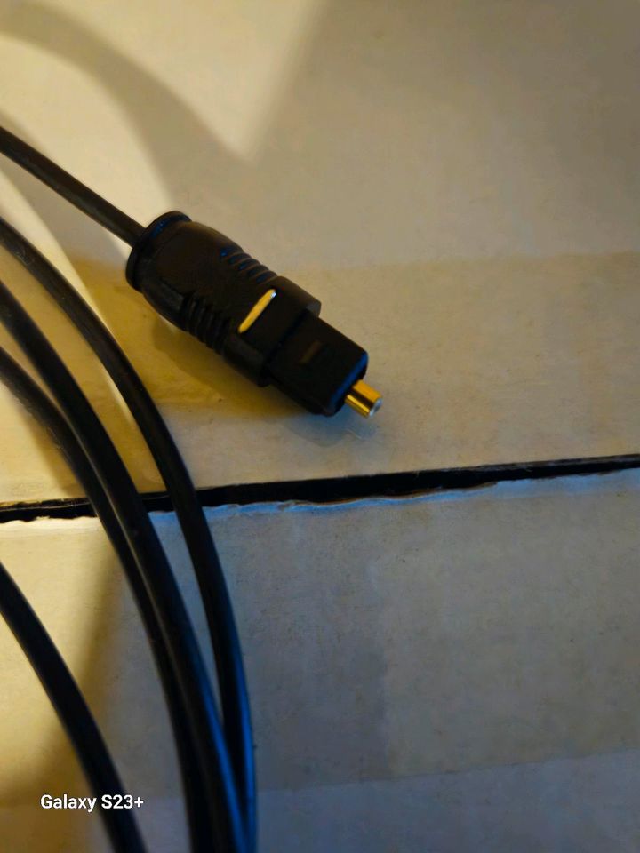 Toslink S/PDIF Audio Kabel, optisch LWL, Stecker-Stecker, Ø 5,0mm in Burgdorf