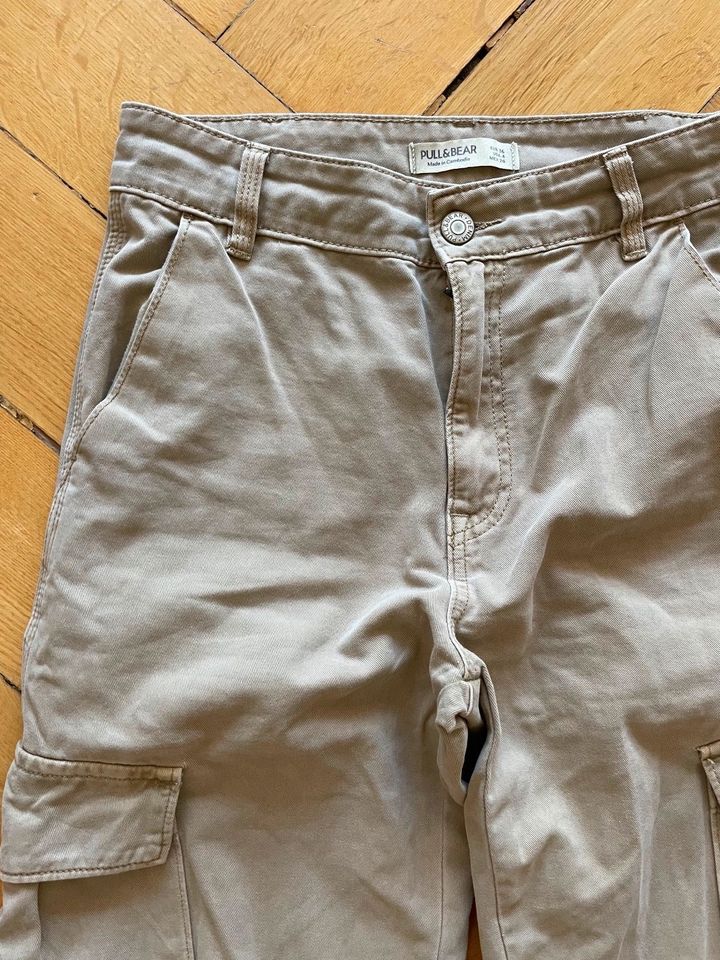 Pull & Bear Cargo Hose beige braun Trend Gr. 36 in Berlin