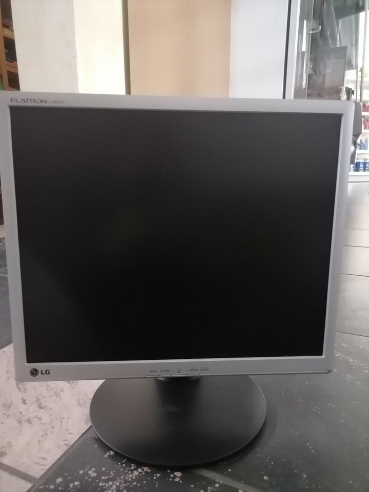 PC Monitor LG Flatron l1915s in Augsburg