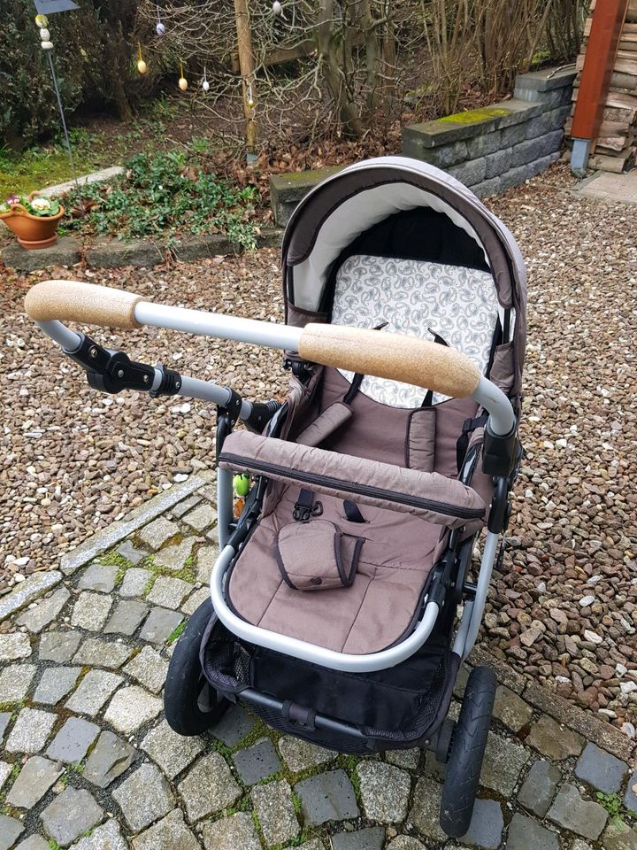 Naturkind Kinderwagen Varius Pro mit Luftbereifung, viel Zubehör in Suhl