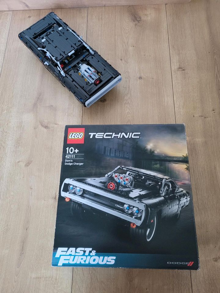 Lego Technic Doms Dodge Charger 42111 Fast and Furios vollständig in Limeshain